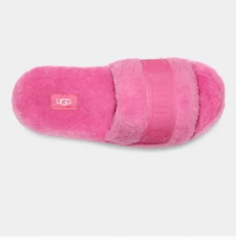 UGG cozy pink